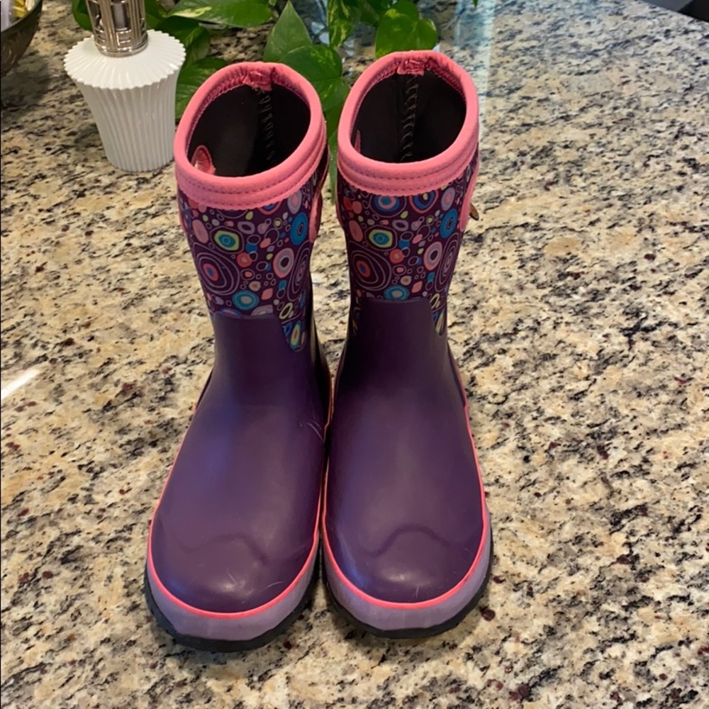Rain boots